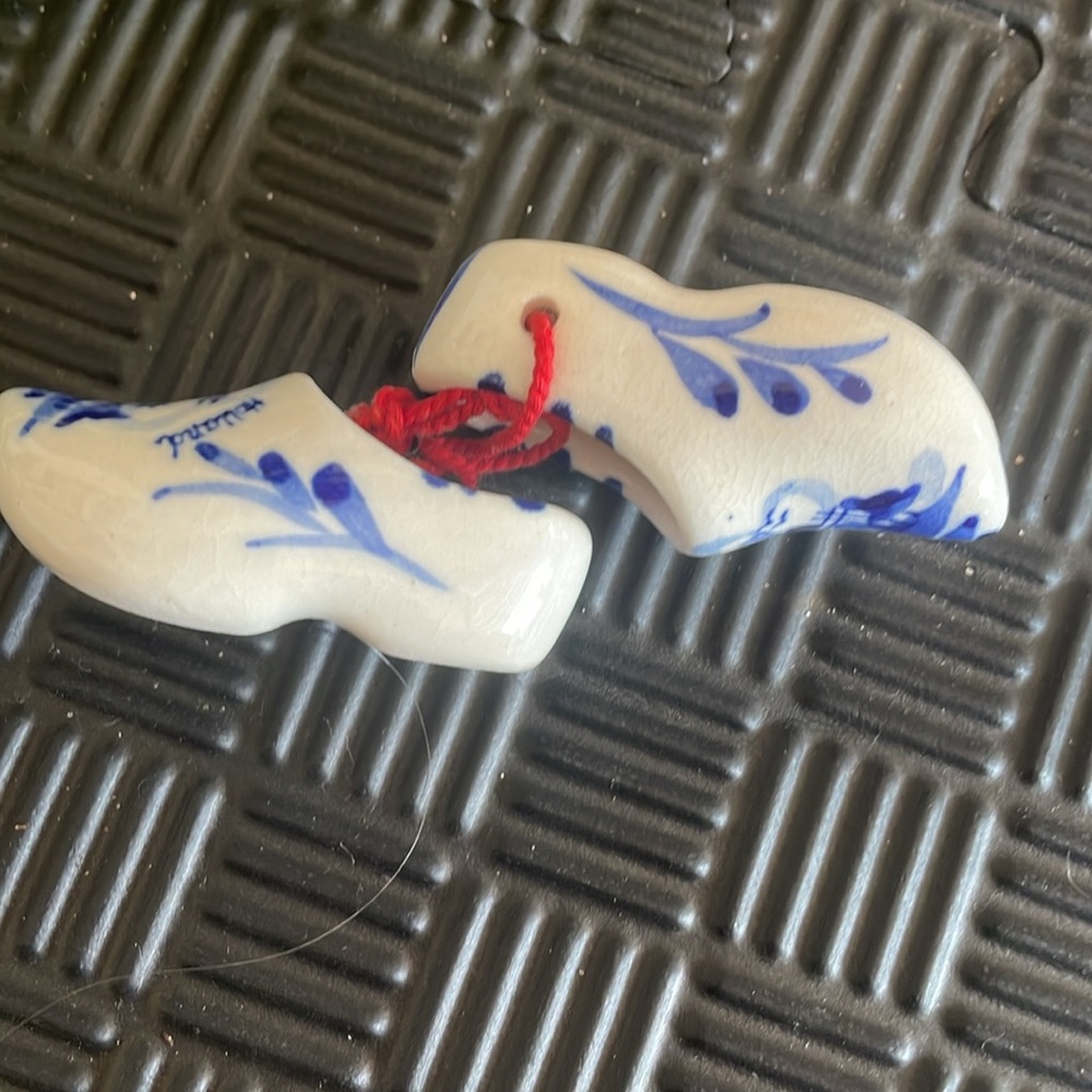 vintage Christmas dutch blue mini shoes windmill porcelain clogs - Picture 5 of 6